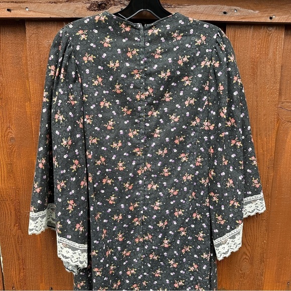 Vintage prairie dress - Picture 13 of 15